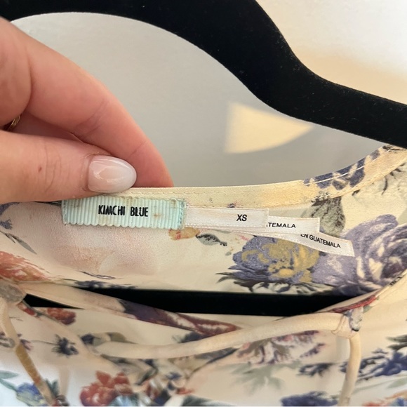 UO Kimchi Blue floral top - Picture 7 of 9